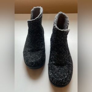 Sanuk booties 9